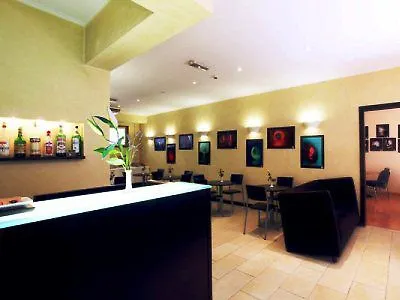 Airport Hotel Florence 4*,